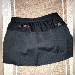 Like brand new Adidas skirt great for workout x
